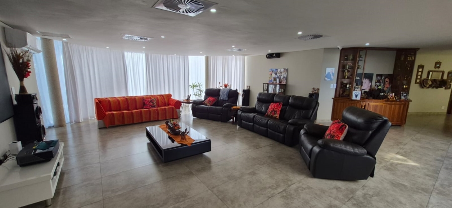 6 Bedroom Property for Sale in Pumula KwaZulu-Natal