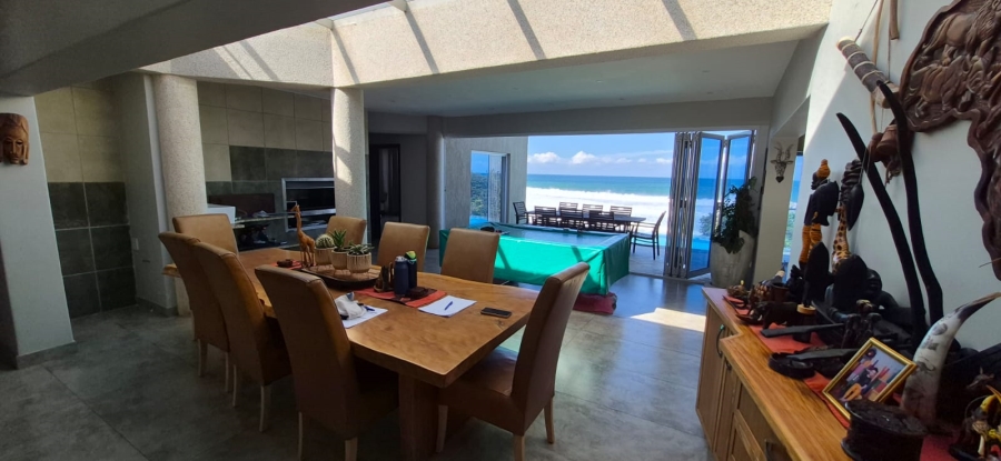 6 Bedroom Property for Sale in Pumula KwaZulu-Natal