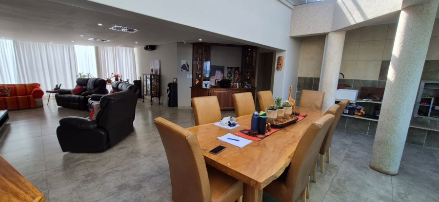 6 Bedroom Property for Sale in Pumula KwaZulu-Natal