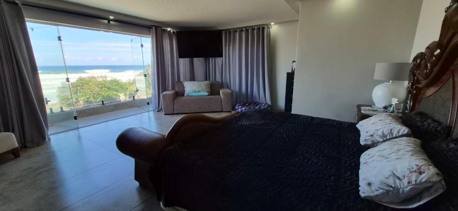6 Bedroom Property for Sale in Pumula KwaZulu-Natal