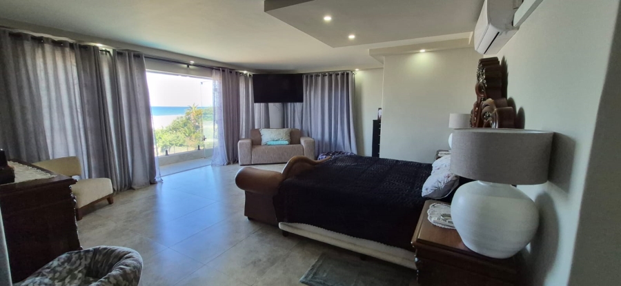 6 Bedroom Property for Sale in Pumula KwaZulu-Natal