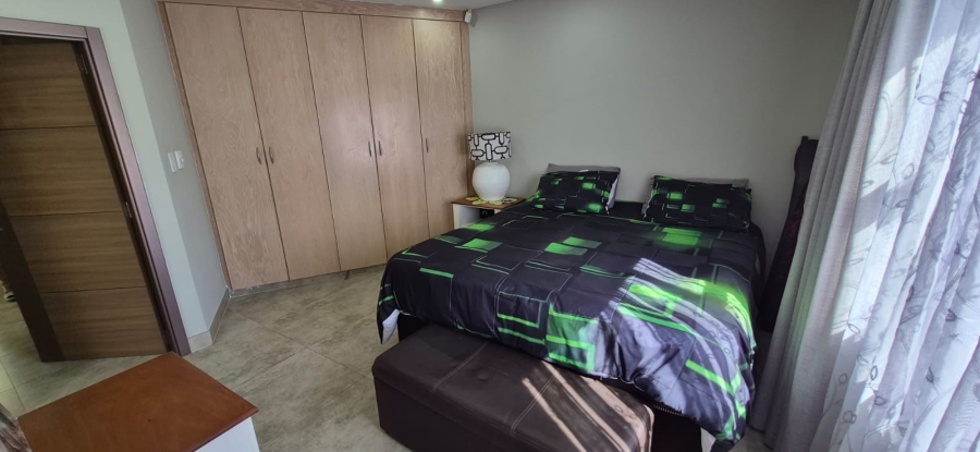 6 Bedroom Property for Sale in Pumula KwaZulu-Natal