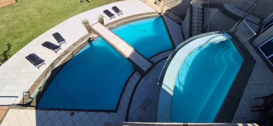6 Bedroom Property for Sale in Pumula KwaZulu-Natal