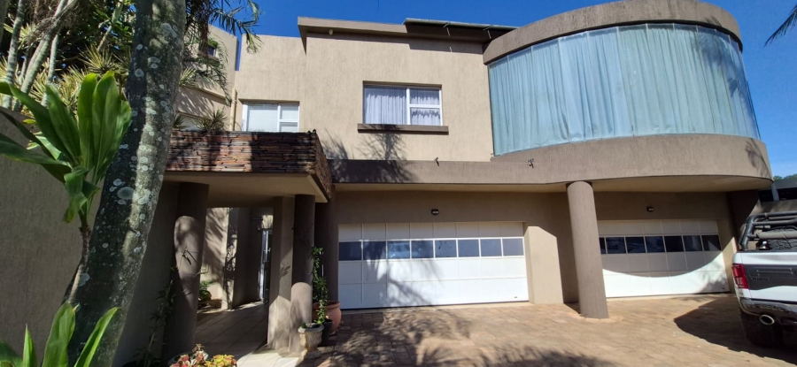 6 Bedroom Property for Sale in Pumula KwaZulu-Natal