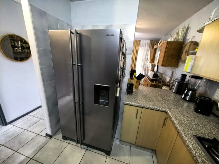 3 Bedroom Property for Sale in Athlone Park KwaZulu-Natal