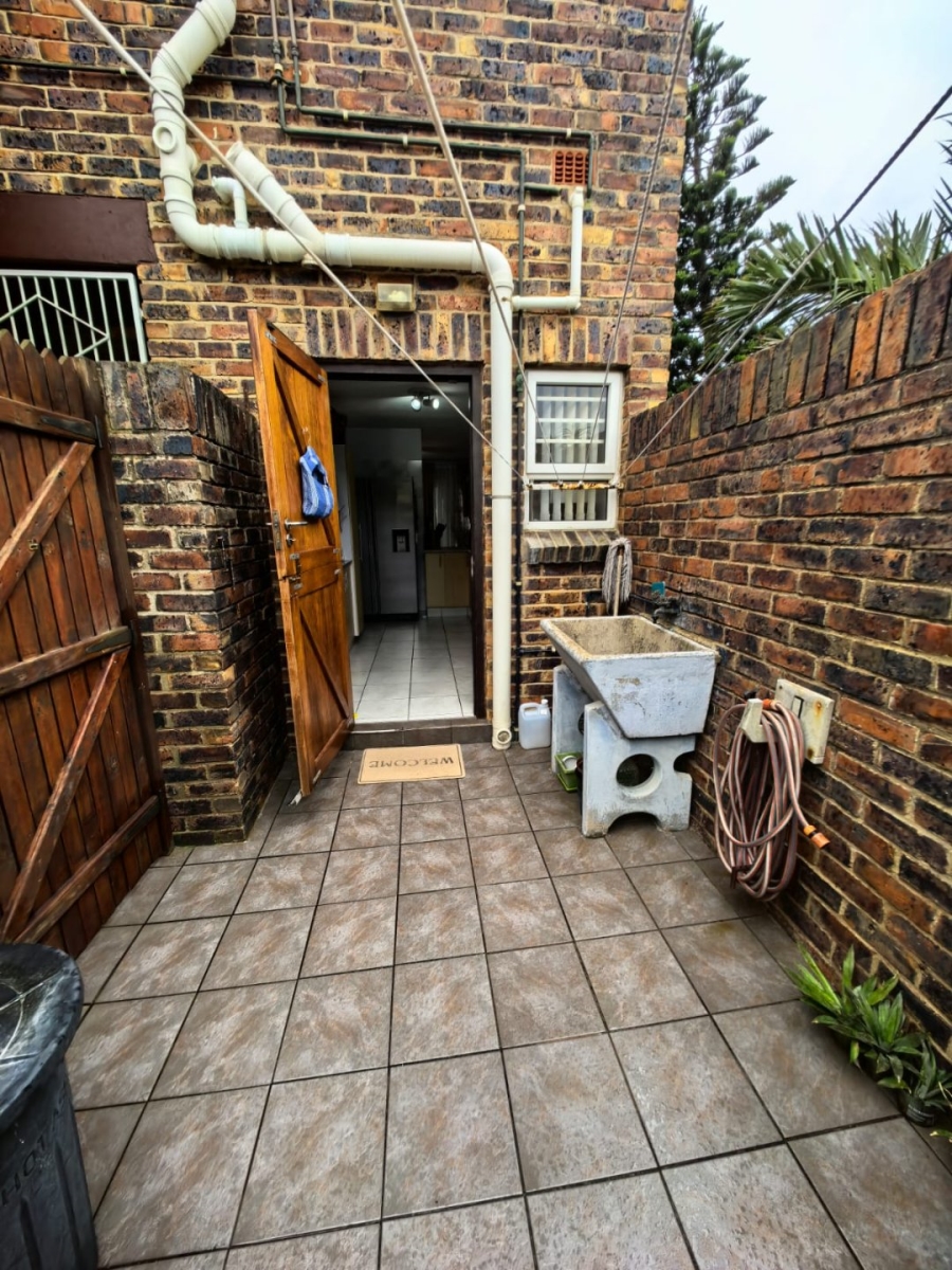 3 Bedroom Property for Sale in Athlone Park KwaZulu-Natal