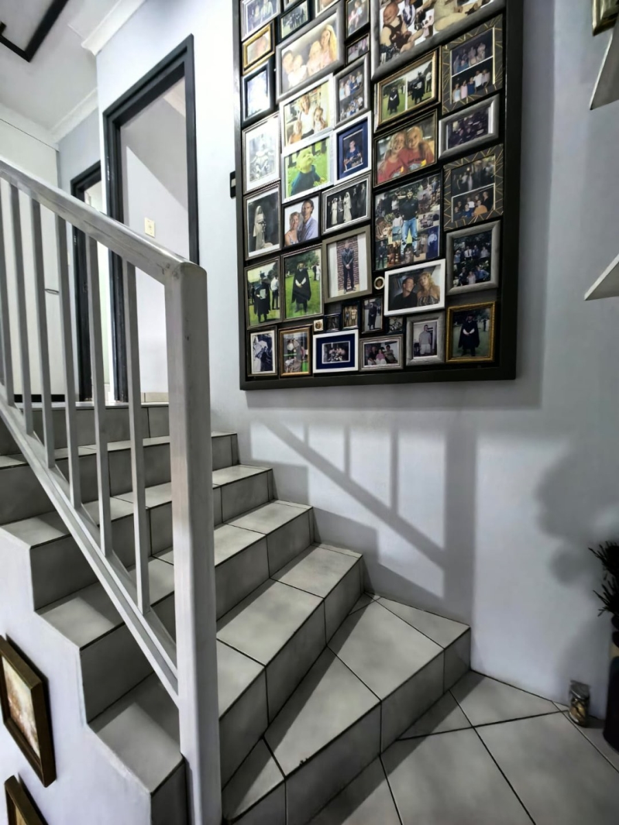 3 Bedroom Property for Sale in Athlone Park KwaZulu-Natal