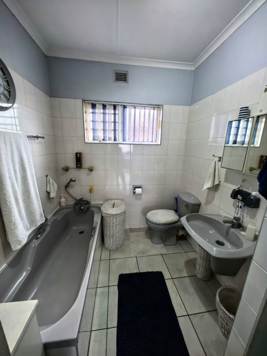 3 Bedroom Property for Sale in Athlone Park KwaZulu-Natal
