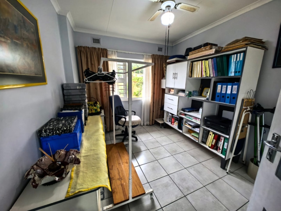 3 Bedroom Property for Sale in Athlone Park KwaZulu-Natal