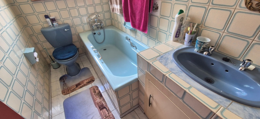 3 Bedroom Property for Sale in Lennoxton KwaZulu-Natal