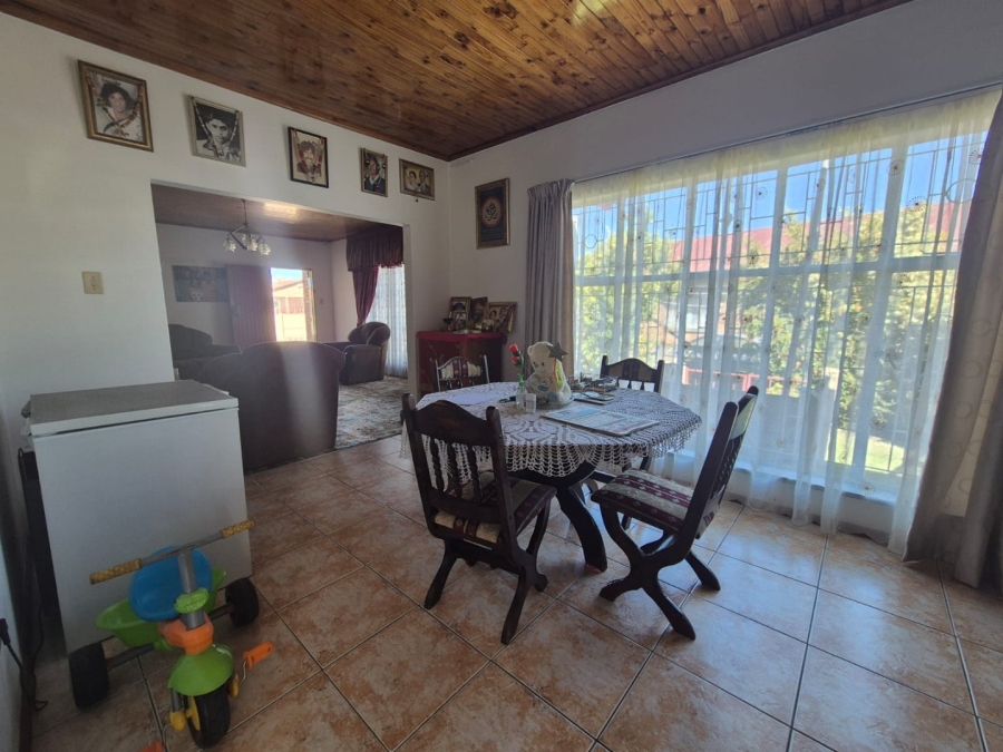 3 Bedroom Property for Sale in Lennoxton KwaZulu-Natal