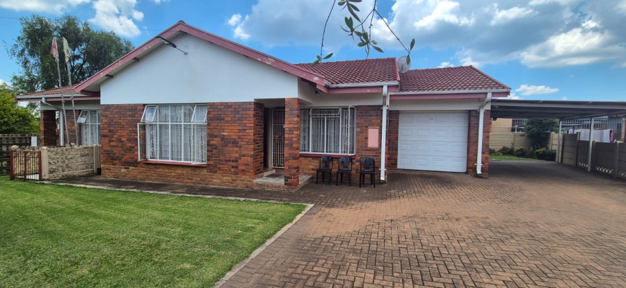 3 Bedroom Property for Sale in Lennoxton KwaZulu-Natal