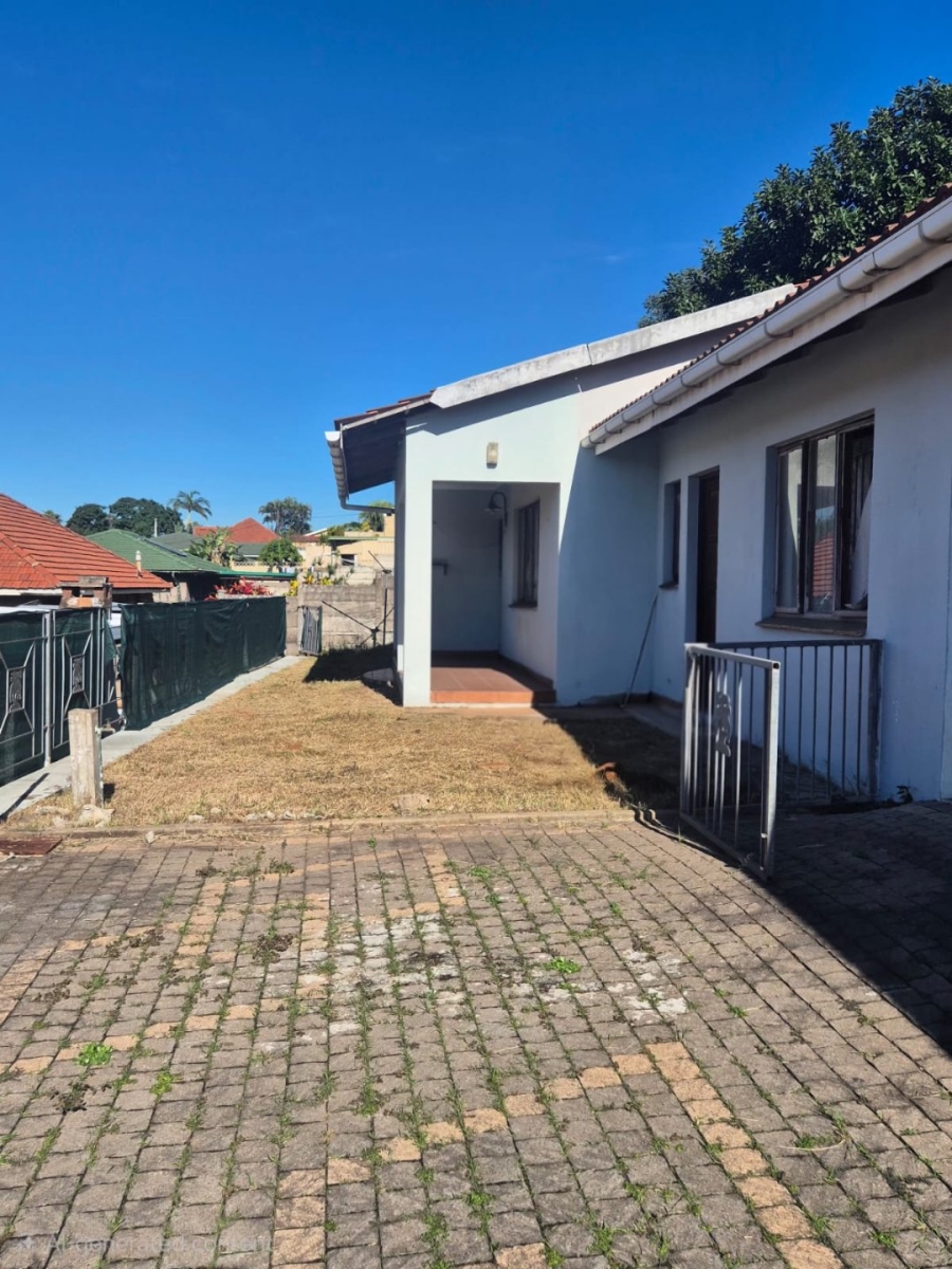 To Let 2 Bedroom Property for Rent in Fynnland KwaZulu-Natal