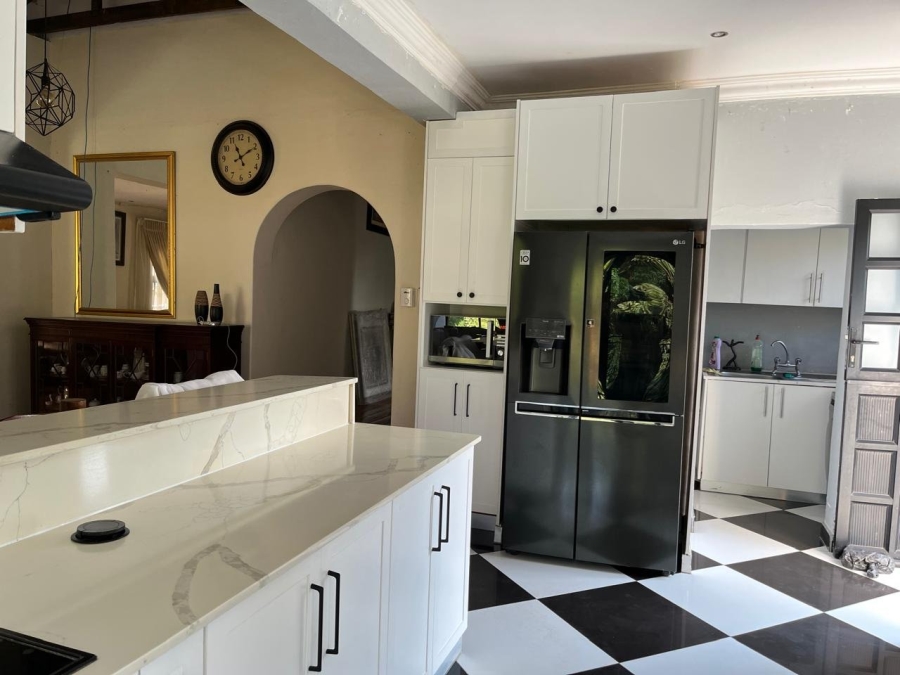 6 Bedroom Property for Sale in Westville KwaZulu-Natal
