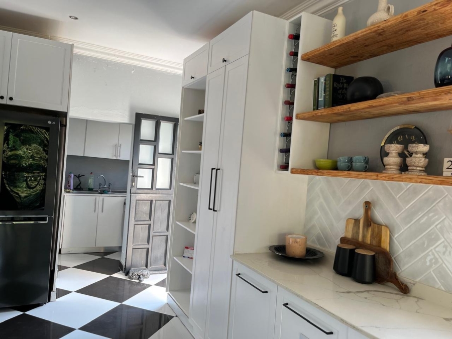6 Bedroom Property for Sale in Westville KwaZulu-Natal