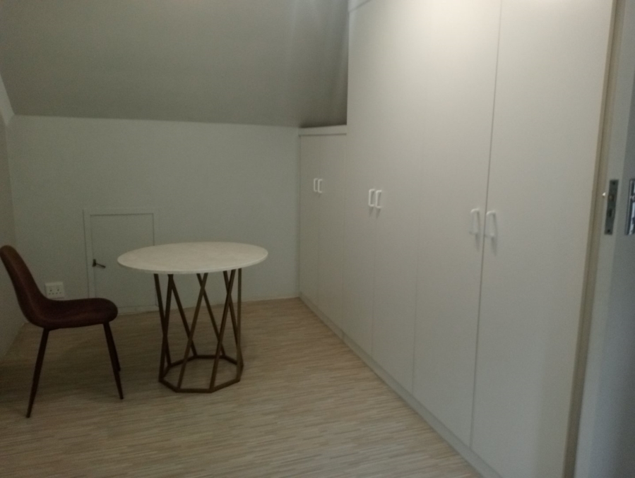 To Let 5 Bedroom Property for Rent in Bothas Hill KwaZulu-Natal