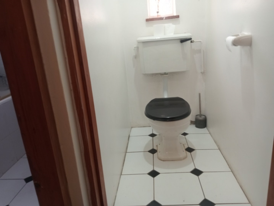To Let 5 Bedroom Property for Rent in Bothas Hill KwaZulu-Natal