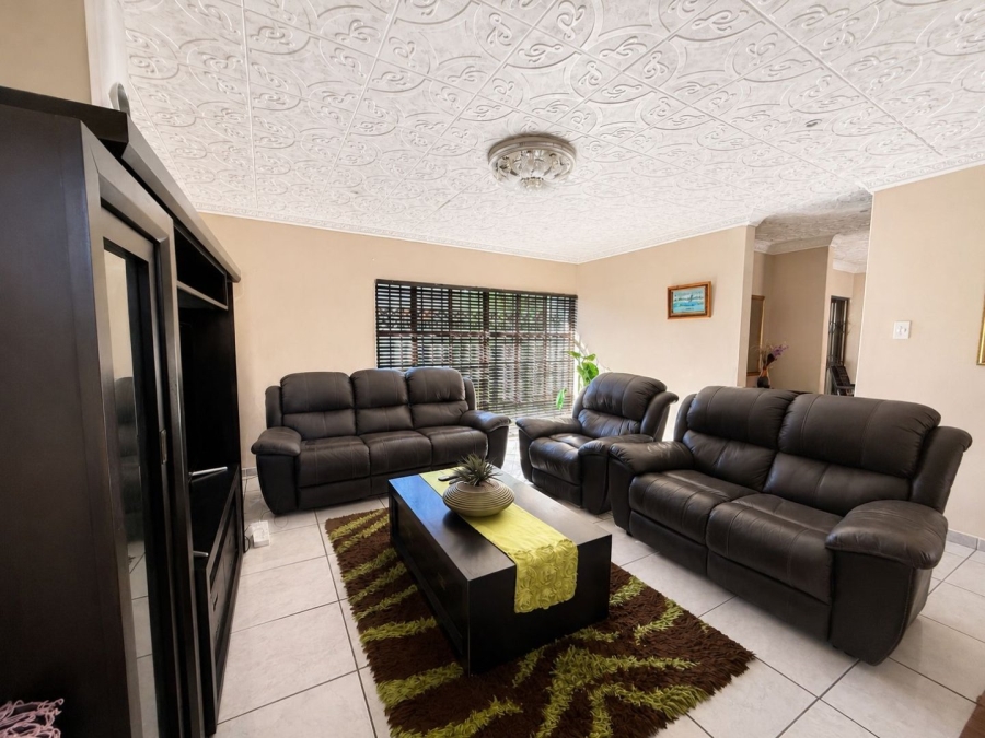 3 Bedroom Property for Sale in Amajuba Park KwaZulu-Natal