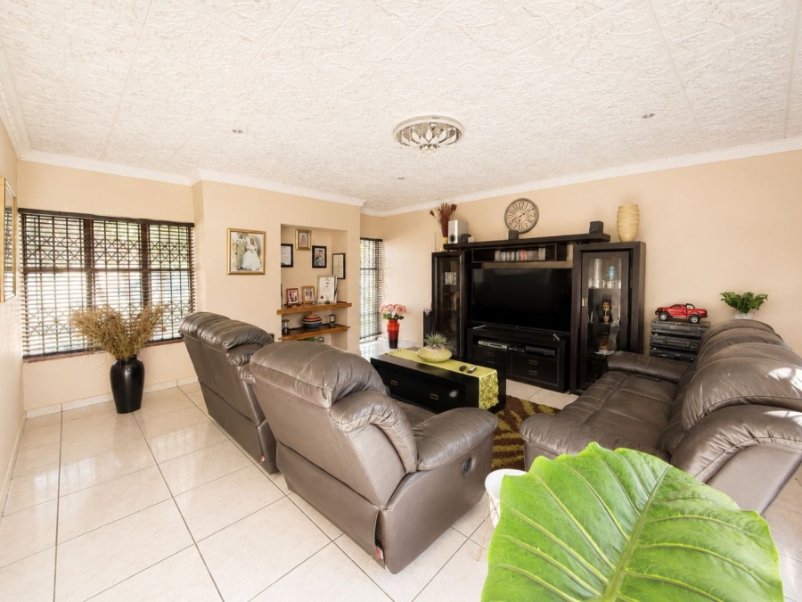 3 Bedroom Property for Sale in Amajuba Park KwaZulu-Natal