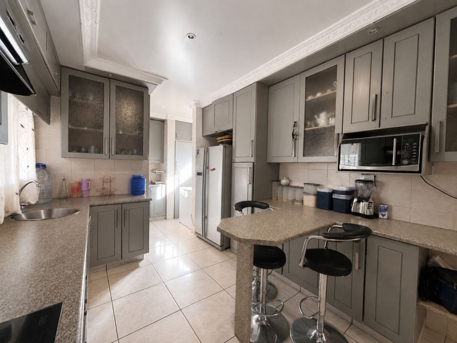 3 Bedroom Property for Sale in Amajuba Park KwaZulu-Natal