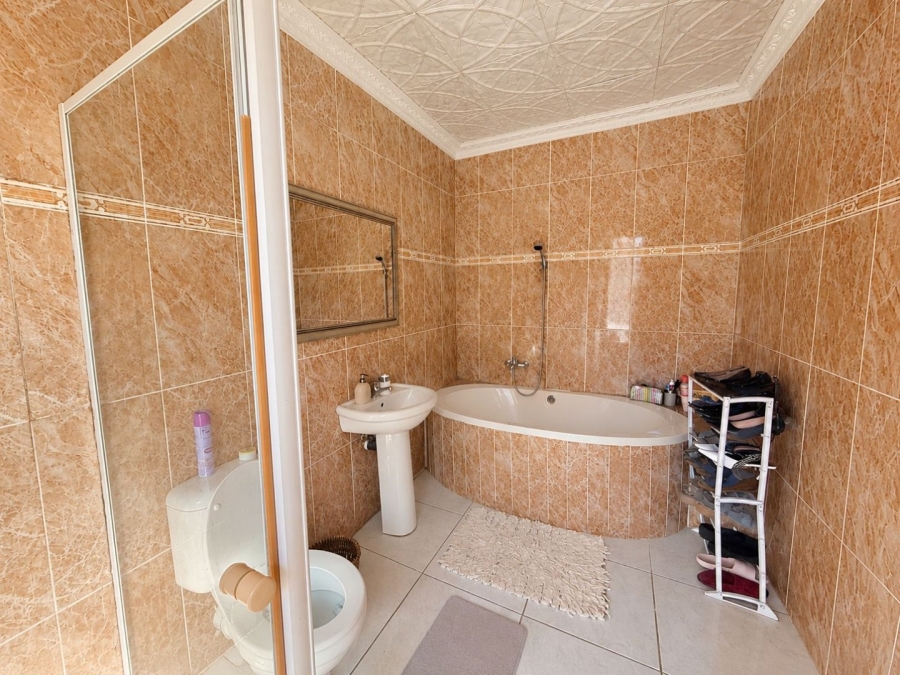 3 Bedroom Property for Sale in Amajuba Park KwaZulu-Natal
