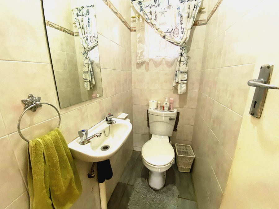4 Bedroom Property for Sale in Vryheid KwaZulu-Natal