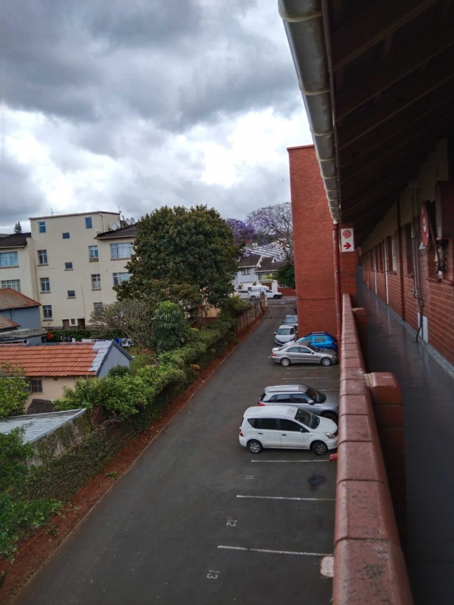 To Let 3 Bedroom Property for Rent in Umbilo KwaZulu-Natal