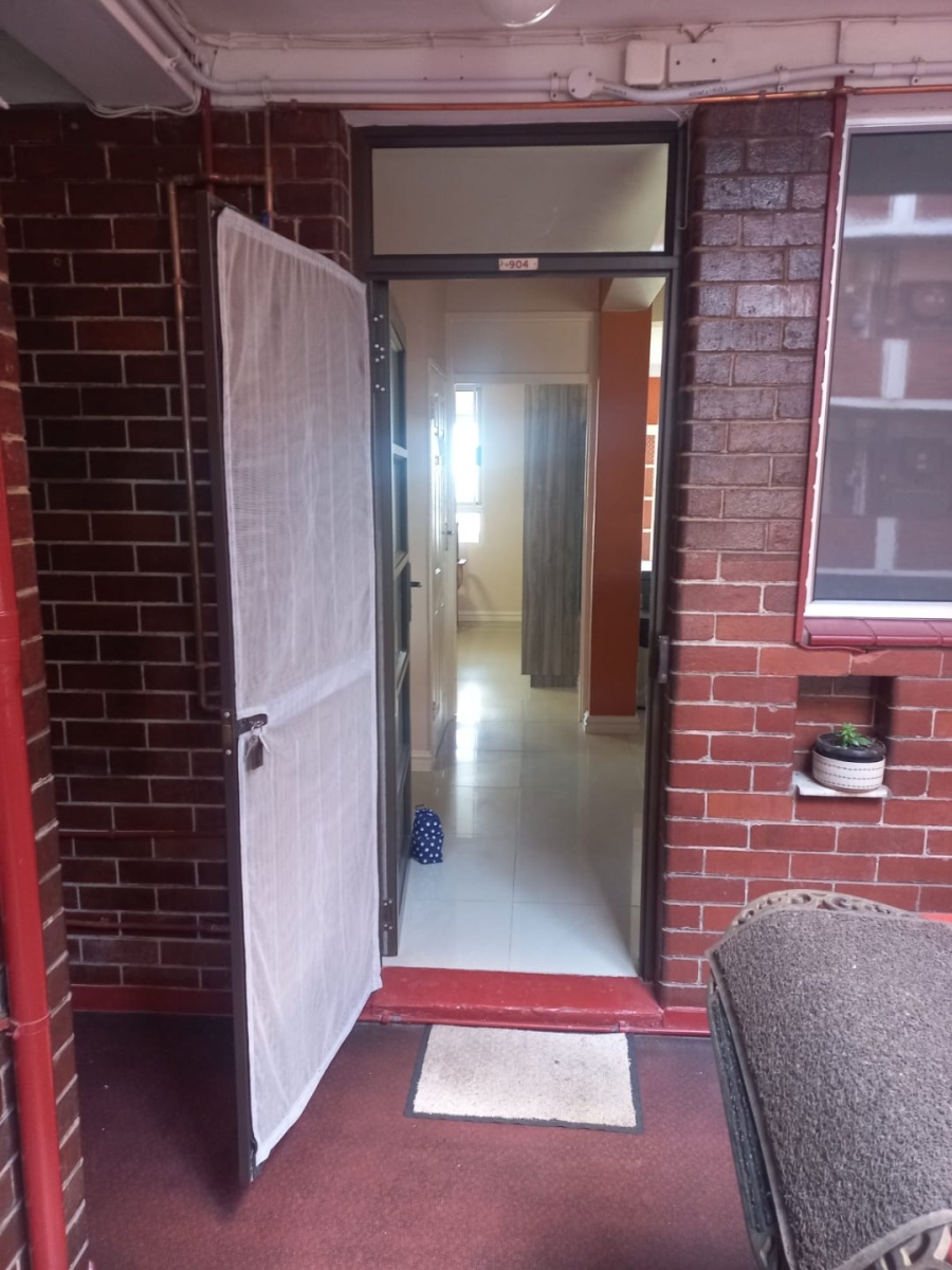 2 Bedroom Property for Sale in Durban Central KwaZulu-Natal