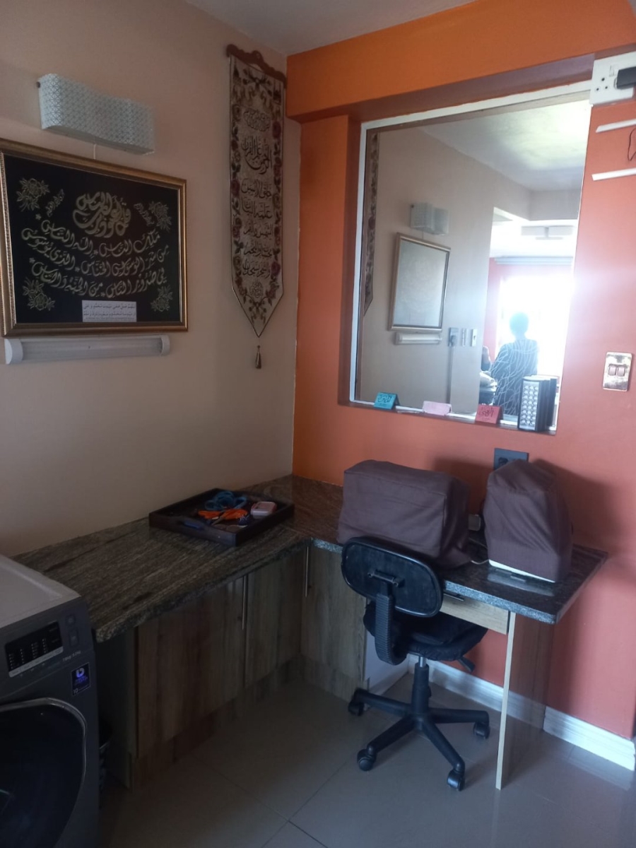2 Bedroom Property for Sale in Durban Central KwaZulu-Natal