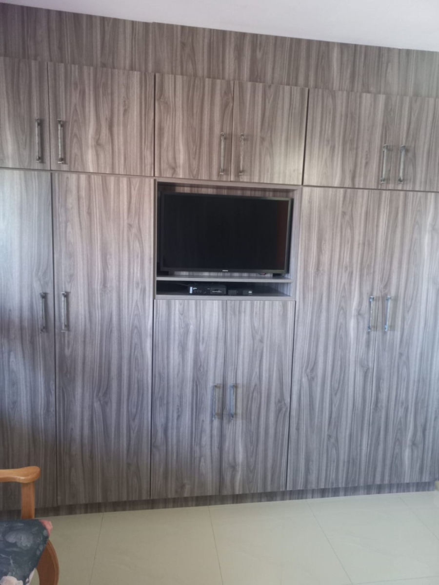 2 Bedroom Property for Sale in Durban Central KwaZulu-Natal