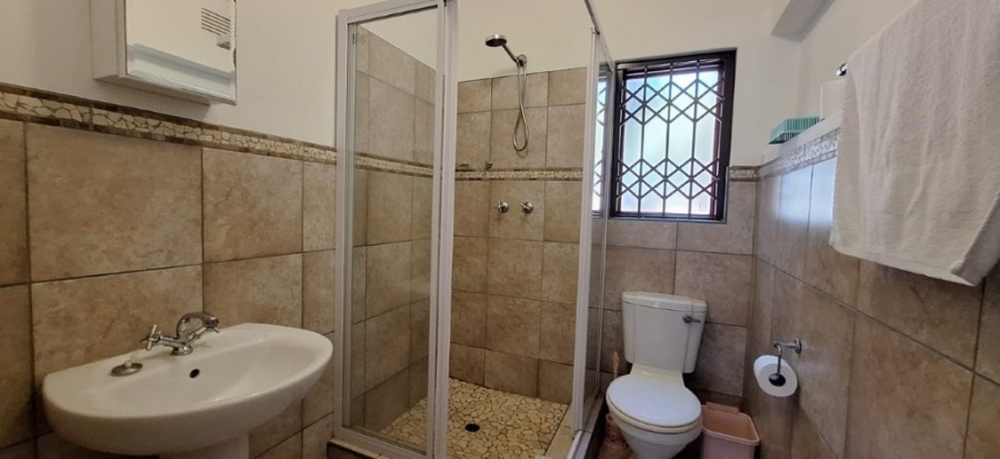 5 Bedroom Property for Sale in Southport KwaZulu-Natal