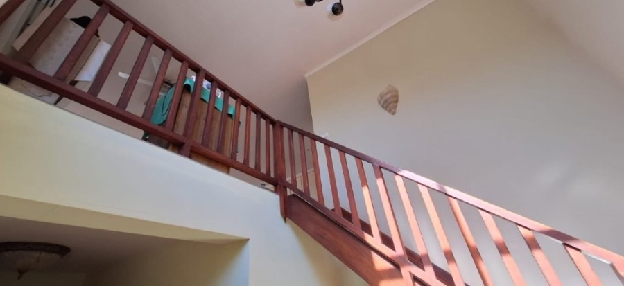5 Bedroom Property for Sale in Southport KwaZulu-Natal