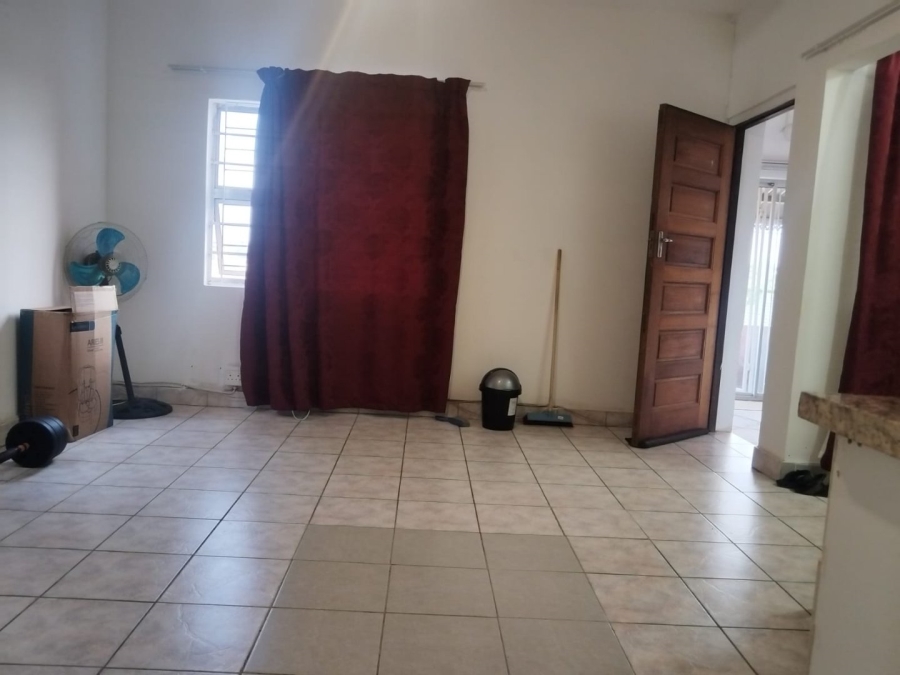 To Let 1 Bedroom Property for Rent in Umbilo KwaZulu-Natal