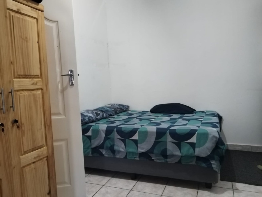 To Let 1 Bedroom Property for Rent in Umbilo KwaZulu-Natal