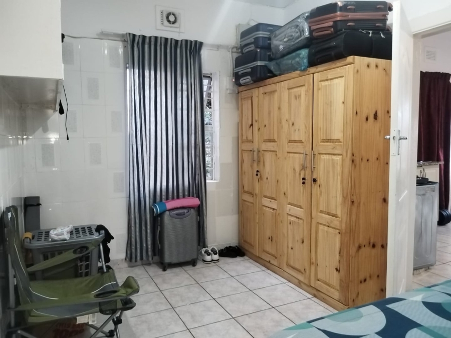 To Let 1 Bedroom Property for Rent in Umbilo KwaZulu-Natal