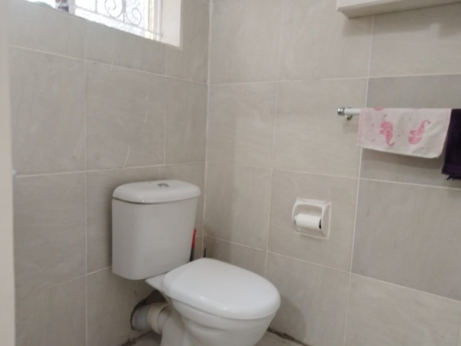 To Let 1 Bedroom Property for Rent in Umbilo KwaZulu-Natal
