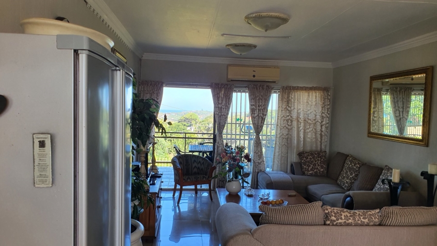 6 Bedroom Property for Sale in Shelly Beach KwaZulu-Natal