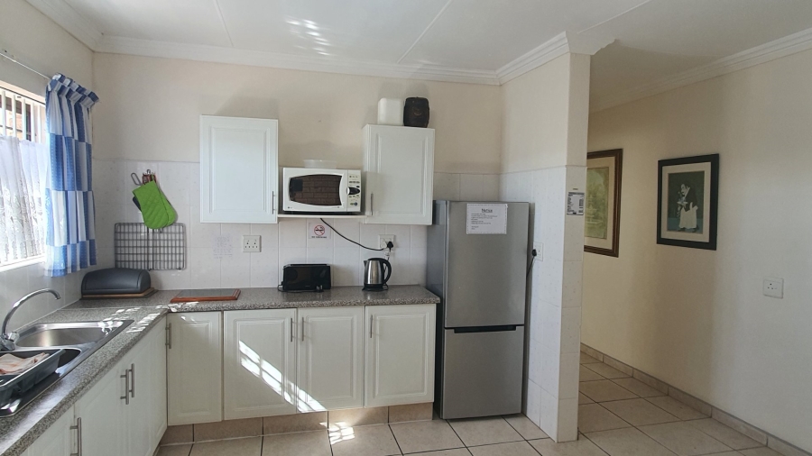6 Bedroom Property for Sale in Shelly Beach KwaZulu-Natal
