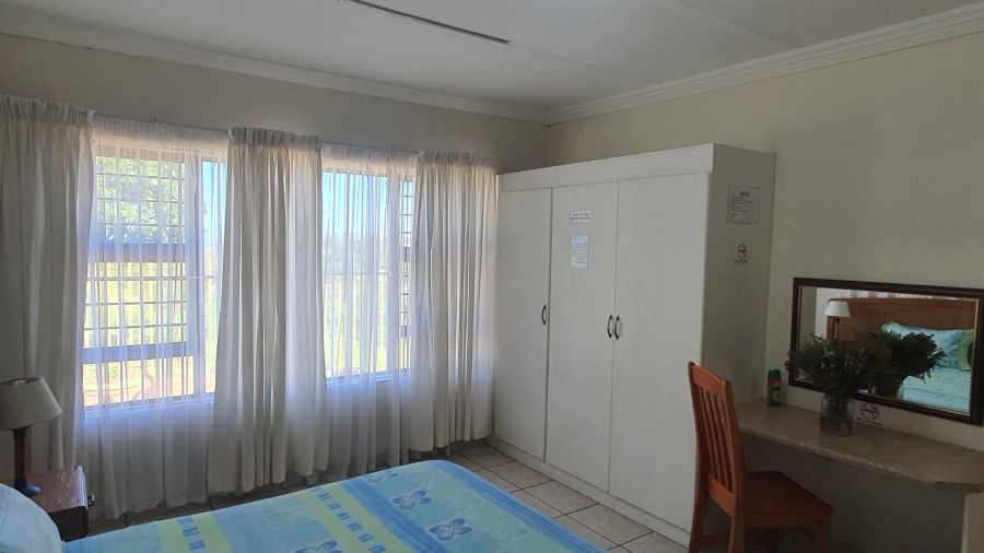 6 Bedroom Property for Sale in Shelly Beach KwaZulu-Natal