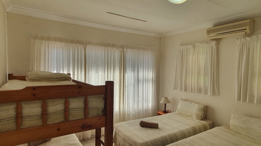 6 Bedroom Property for Sale in Shelly Beach KwaZulu-Natal
