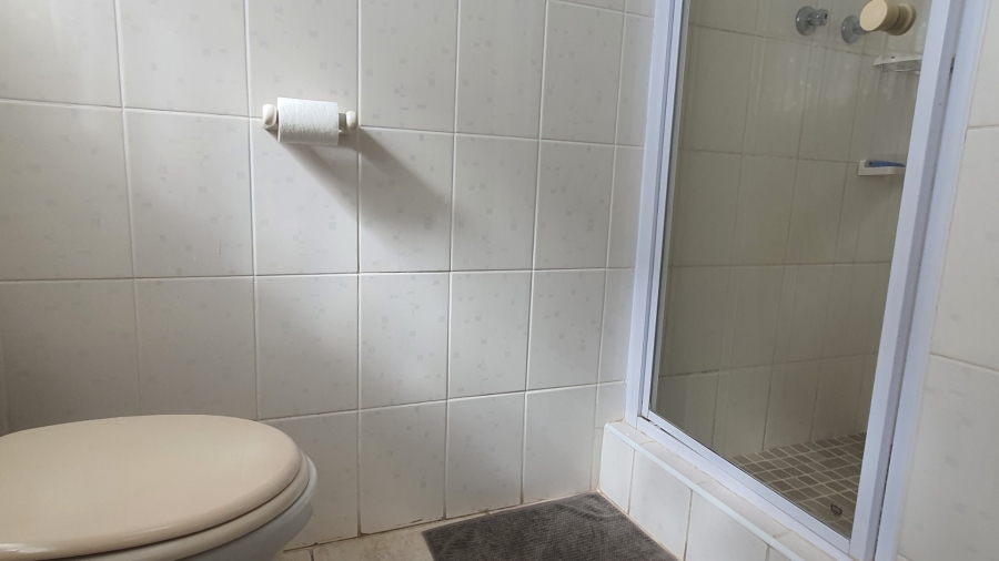 6 Bedroom Property for Sale in Shelly Beach KwaZulu-Natal
