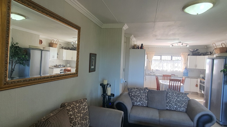 6 Bedroom Property for Sale in Shelly Beach KwaZulu-Natal