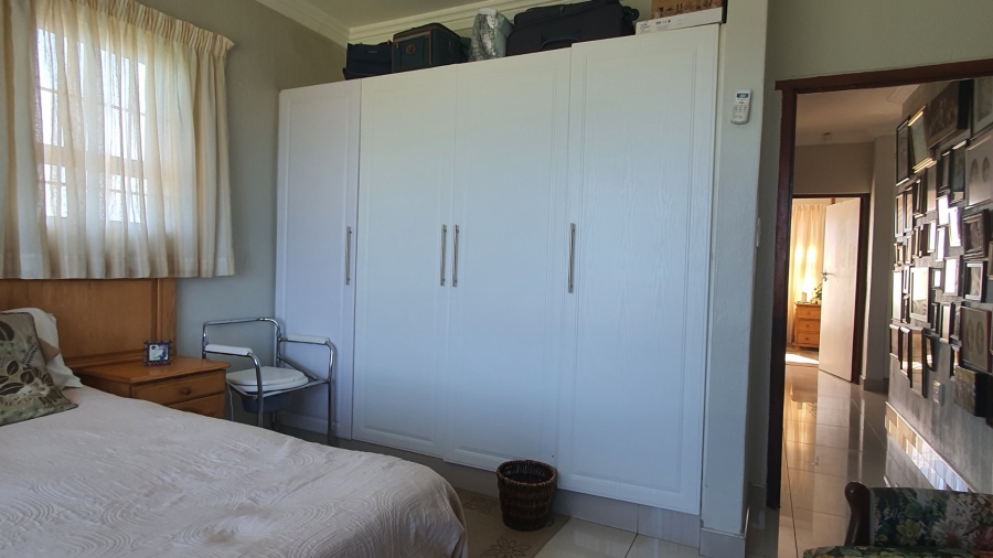 6 Bedroom Property for Sale in Shelly Beach KwaZulu-Natal