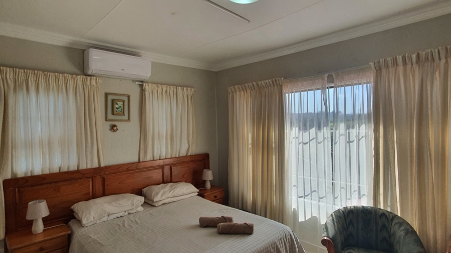 6 Bedroom Property for Sale in Shelly Beach KwaZulu-Natal