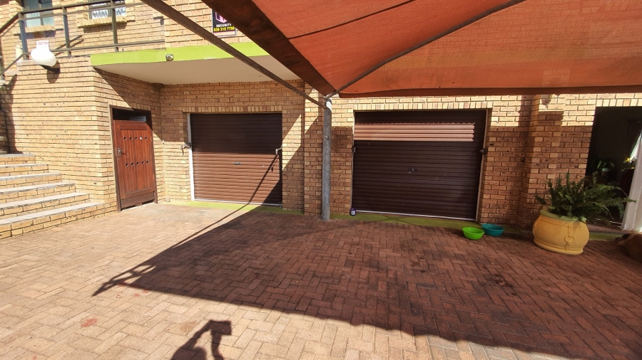 6 Bedroom Property for Sale in Shelly Beach KwaZulu-Natal