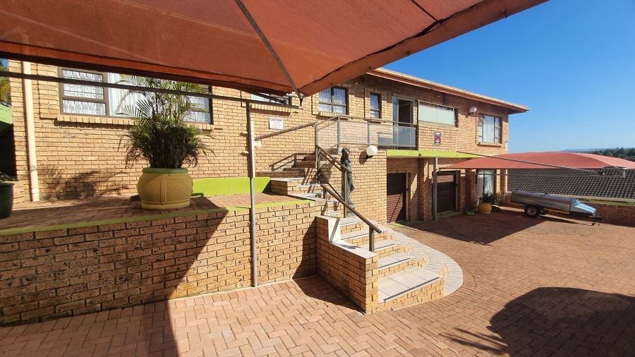 6 Bedroom Property for Sale in Shelly Beach KwaZulu-Natal