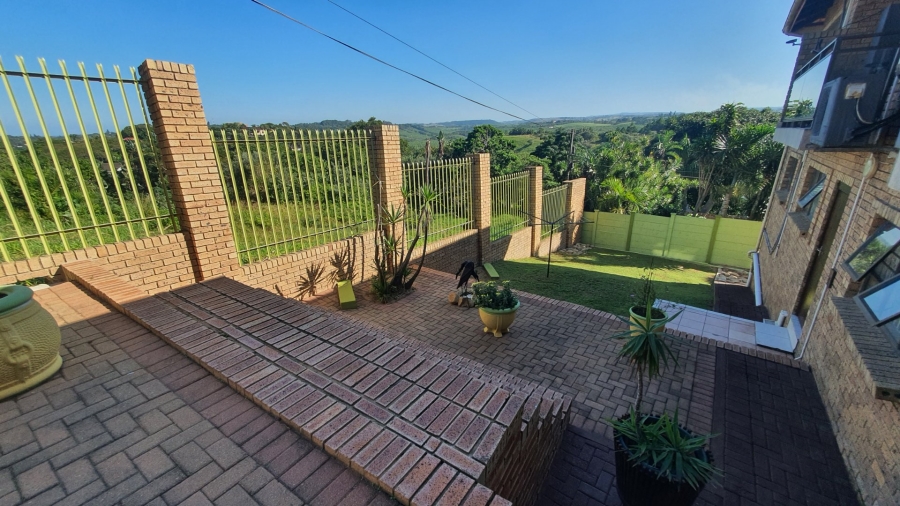 6 Bedroom Property for Sale in Shelly Beach KwaZulu-Natal