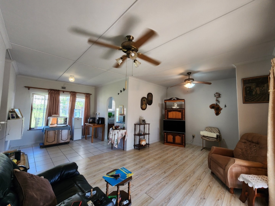 3 Bedroom Property for Sale in Oslo Beach KwaZulu-Natal