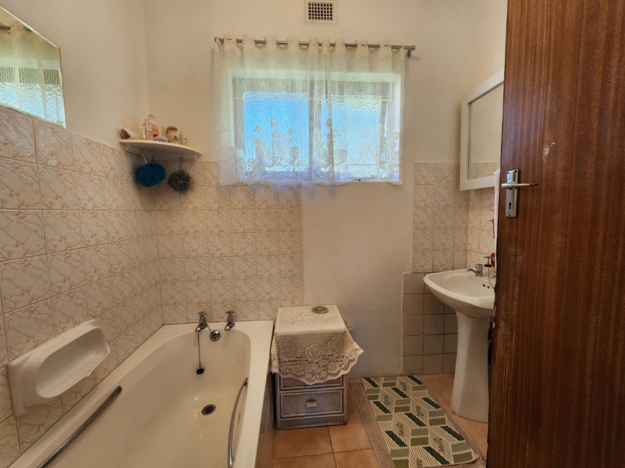 3 Bedroom Property for Sale in Oslo Beach KwaZulu-Natal