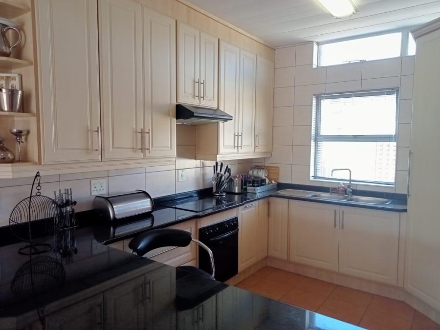2 Bedroom Property for Sale in Huttenheights KwaZulu-Natal